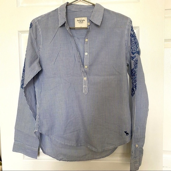 Abercrombie & Fitch shirt top poplin long sleeve half button embroidered sleeve - Picture 1 of 7